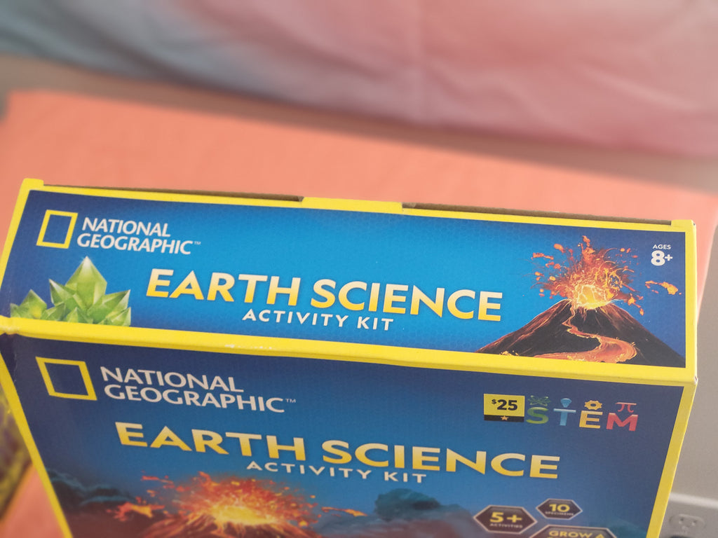 National Geographic Earth Science Activity Kit (STEM)